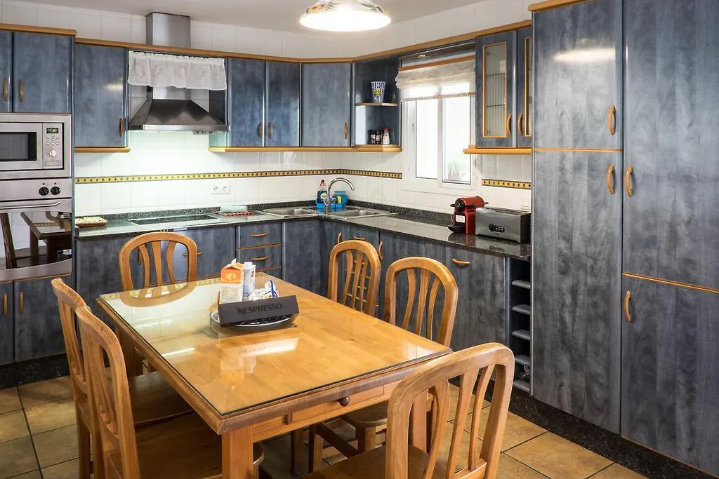 Amazing Duplex 3 Bedrooms Good Wifi With Terrace & Bbq Corralejo 0*,  Spain